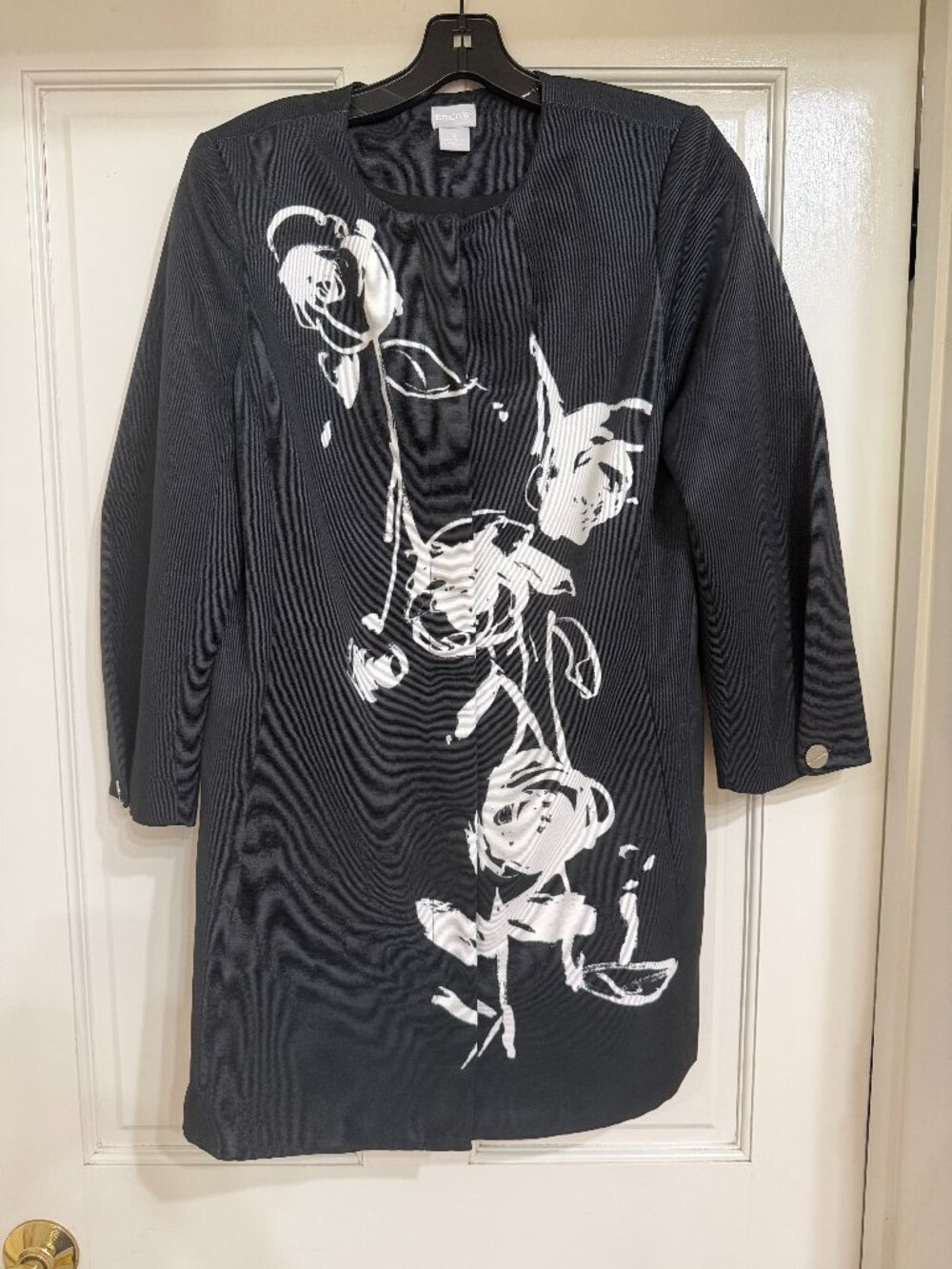 New with Tags Chico's Black and White coat/Jacket sz 0